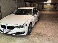 Gebraucht BMW 328 Sport Line 245 PS (180 kW) 2014 Weiß Limousine