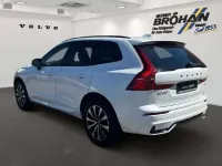 Gebraucht Volvo XC60 Plus 197 PS (144 kW) 2023 Crystal white / metallic SUV