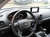 Gebraucht Audi A3 Ambiente 125 PS (91 kW) 2013 Weiß Limousine