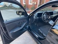 Gebraucht BMW 320 Advantage 190 PS (139 kW) 2023 Schwarz Kombi