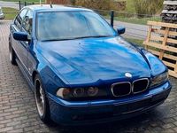 Gebraucht BMW 530 231 PS (169 kW) 2001 Blau Limousine