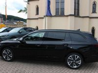 Gebraucht Skoda Superb Selection 150 PS (110 kW) 2025 Ebony schwarz metallic Kombi