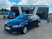 Gebraucht Audi A3 Attraction 110 PS (80 kW) 2015 Blau Limousine