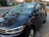 Gebraucht VW Touran 116 PS (85 kW) 2016 Schwarz Van / Kleinbus