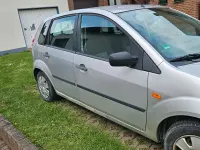 Używany Ford Fiesta 70 KM (51 kW) 2007 Srebrny Hatchback