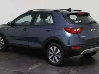 Nouvelle Kia Stonic 101 ch (74 kW) 2025 Verschiedene farben SUV