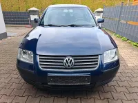 Używany VW Passat 131 KM (96 kW) 2002 Niebieski Sedan/Limuzyna