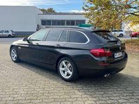 Gebraucht BMW 530 258 PS (189 kW) 2016 Braun Kombi