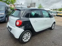 Gebraucht Smart ForFour 90 PS (66 kW) 2019 Schwarz Kleinwagen