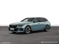 Gebraucht BMW 550e M Sport 489 PS (359 kW) 2025 Grün Kombi