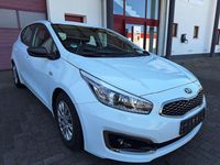 Używany Kia Ceed Edition 7 101 KM (74 kW) 2016 Biały Hatchback
