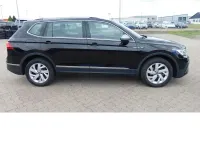 Gebraucht VW Tiguan Life 150 PS (110 kW) 2025 Deepblackperleffektmet c9x SUV