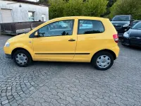 Gebraucht VW Fox 54 PS (39 kW) 2006 Gelb Kleinwagen