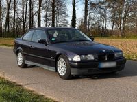 Gebraucht BMW 316 Basis 110 PS (80 kW) 1996 Violet Coupé