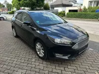 Gebraucht Ford Focus Titanium 125 PS (91 kW) 2018 Shadow black Kombi