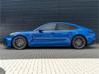 Gebraucht Porsche Panamera 4 470 PS (345 kW) 2025 Blau Kleinwagen