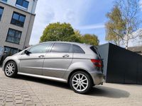 Gebraucht Mercedes B200 2005 Grau Van / Kleinbus