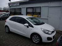 Second-hand Kia Rio DREAM-TEAM Edition 86 CP (63 kW) 2013 Unbekannt Berlinǎ