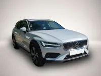 Gebraucht Volvo V60 CC Plus 197 PS (144 kW) 2024 Weiß Kombi