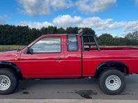 Gebraucht Nissan PickUp 80 PS (58 kW) 1994 Rot Pickup