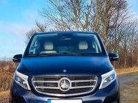 Gebraucht Mercedes V250 Avantgarde Edition 190 PS (139 kW) 2015 Blau Van / Kleinbus