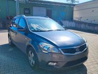 Gebraucht Kia Ceed 90 PS (66 kW) 2010 Grau Kleinwagen