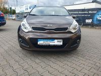 Gebraucht Kia Rio 109 PS (80 kW) 2013 Braun Limousine