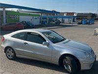 Gebraucht Mercedes C180 143 PS (105 kW) 2003 Silber Coupé