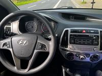 Gebraucht Hyundai i20 2012 Grau Kleinwagen