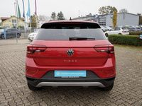 Gebraucht VW T-Roc Life 150 PS (110 kW) 2024 Kings red metallic SUV