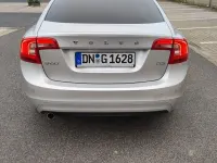 Gebraucht Volvo S60 Business Edition 150 PS (110 kW) 2015 Bright silver metallic / metal Limousine