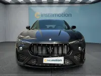 Gebraucht Maserati Levante 430 PS (316 kW) 2022 Schwarz SUV