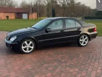Gebraucht Mercedes C220 Avantgarde 150 PS (110 kW) 2005 Schwarz Limousine