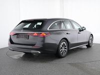 Gebraucht Mercedes E220 Avantgarde 367 PS (269 kW) 2025 Grau Limousine