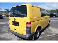 Gebraucht VW T5 84 PS (61 kW) 2010 Ginstergelb r1032 Van