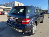 Gebraucht Mercedes ML500 306 PS (225 kW) 2006 Blau SUV