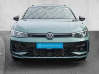Gebraucht VW Passat R-line 177 PS (130 kW) 2025 Grün Kombi