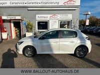 Gebraucht Peugeot 208 Active 102 PS (75 kW) 2022 Weiß Kleinwagen
