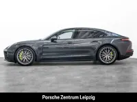 Gebraucht Porsche Panamera 4S E-Hybrid 544 PS (400 kW) 2024 Vulkangraumetallic Kleinwagen