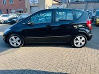 Gebraucht Mercedes A180 116 PS (85 kW) 2012 Schwarz Limousine