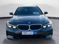 Gebraucht BMW 320 Advantage 190 PS (139 kW) 2022 Grau Kombi