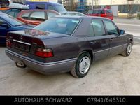 Second-hand Mercedes E250 113 CP (83 kW) 1994 Mov Berlinǎ