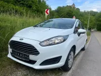 Usata Ford Fiesta Trend 101 CV (74 kW) 2014 Bianco Utilitaria