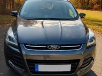 Gebraucht Ford Kuga Titanium 182 PS (133 kW) 2016 Grau SUV