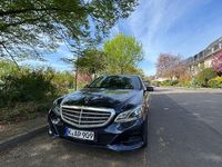 Gebraucht Mercedes E200 136 PS (100 kW) 2015 Blau Limousine
