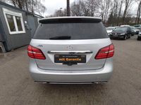 Gebraucht Mercedes B200 156 PS (114 kW) 2017 Silber Van / Kleinbus