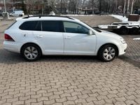 Gebraucht VW Golf VI 105 PS (77 kW) 2011 Weiß Kleinwagen