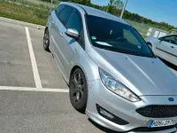 Gebraucht Ford Focus 105 PS (77 kW) 2016 Grün Kombi