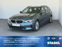 Gebraucht BMW 330e Advantage 292 PS (214 kW) 2021 Blau Limousine