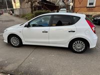 Gebraucht Hyundai i30 Edition 109 PS (80 kW) 2011 Weiß Kleinwagen